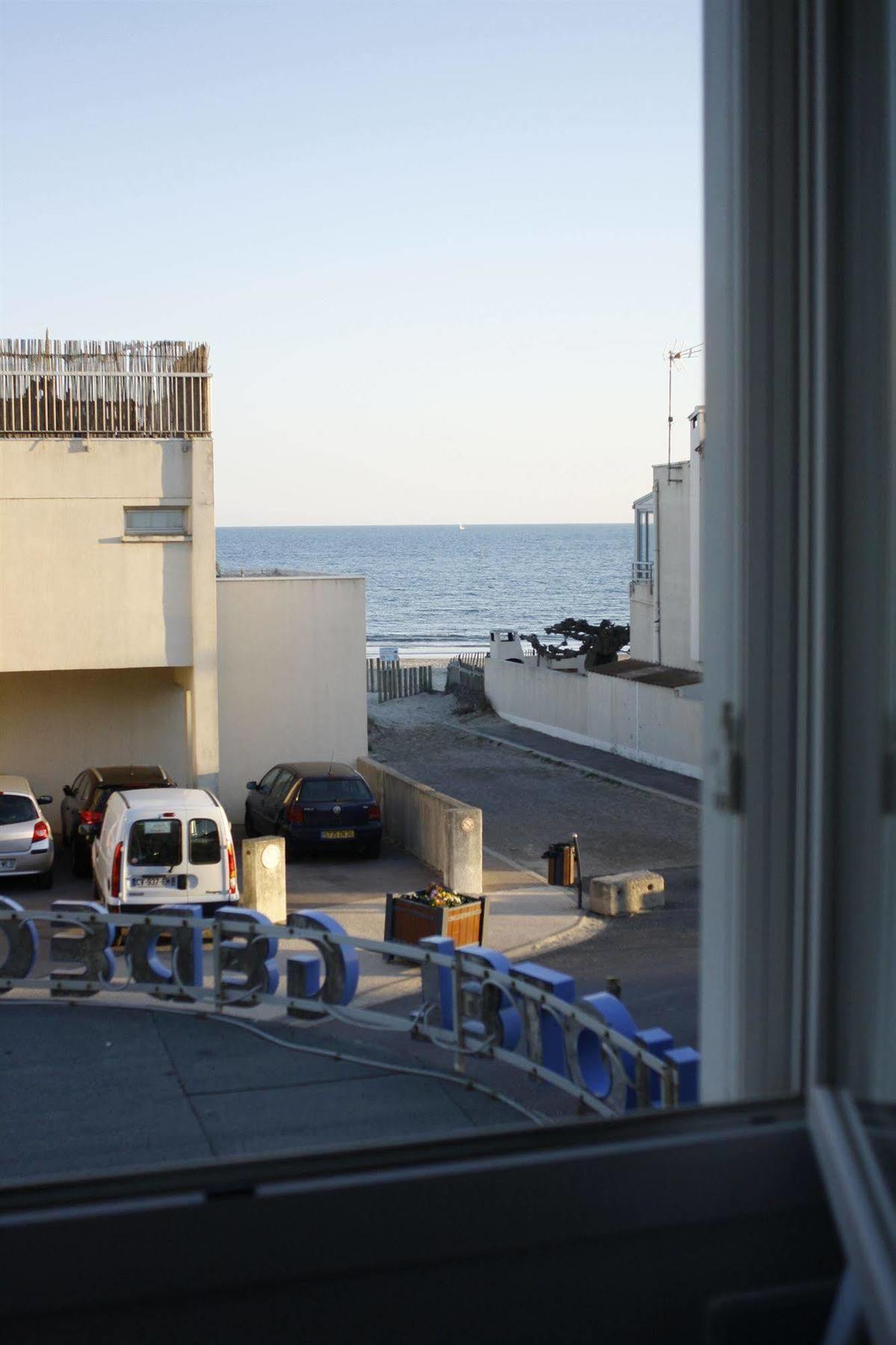 Hotel Restaurant Gedeon Carnon-Plage Exterior photo